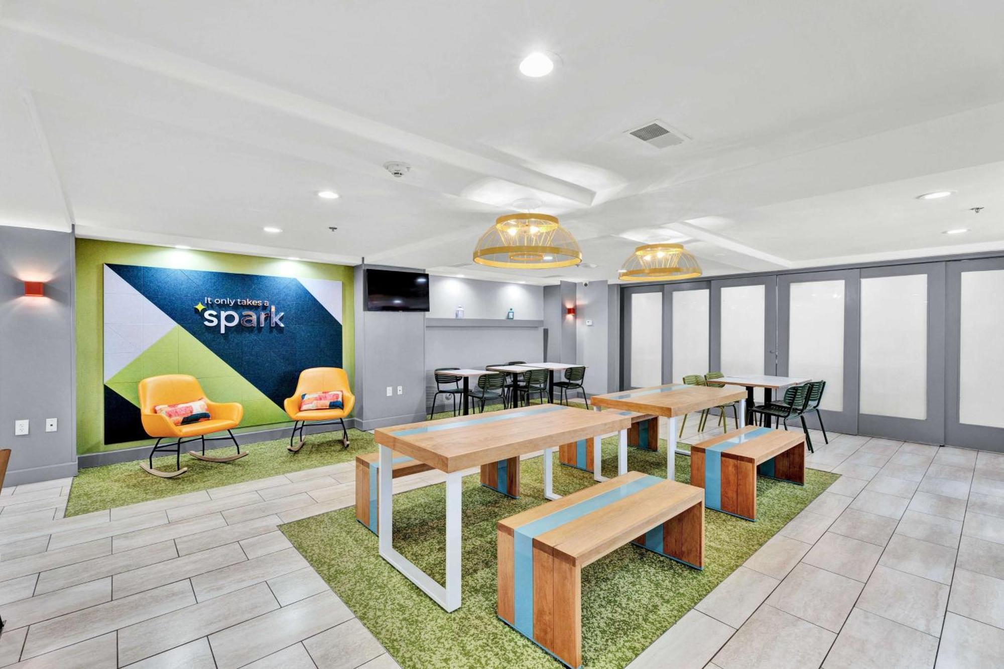 Comfort Inn Plymouth Exterior foto
